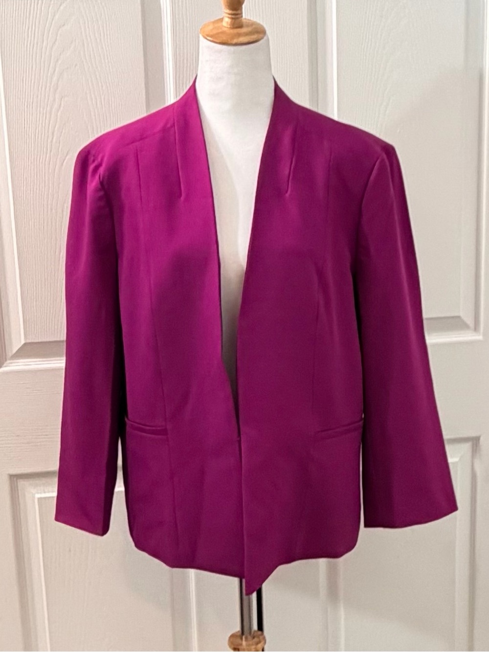 Black Label by Evan Picone Size 16 Fuchsia Pink Open Front Blazer Jacket